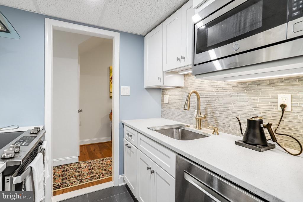 212 3RD STREET NE A