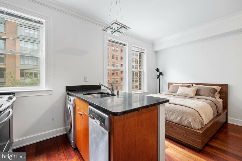 1121 24TH STREET NW 300