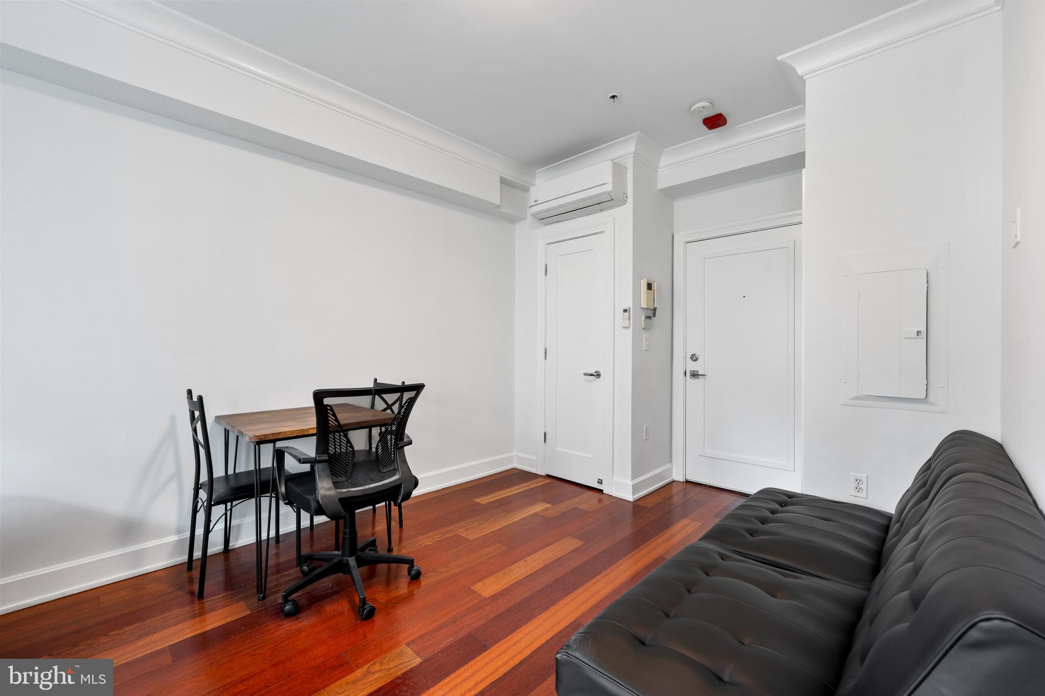 1121 24TH STREET NW 300