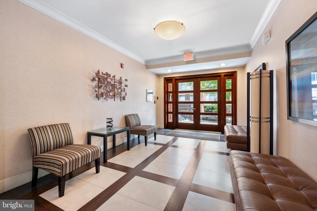 1121 24TH STREET NW 300