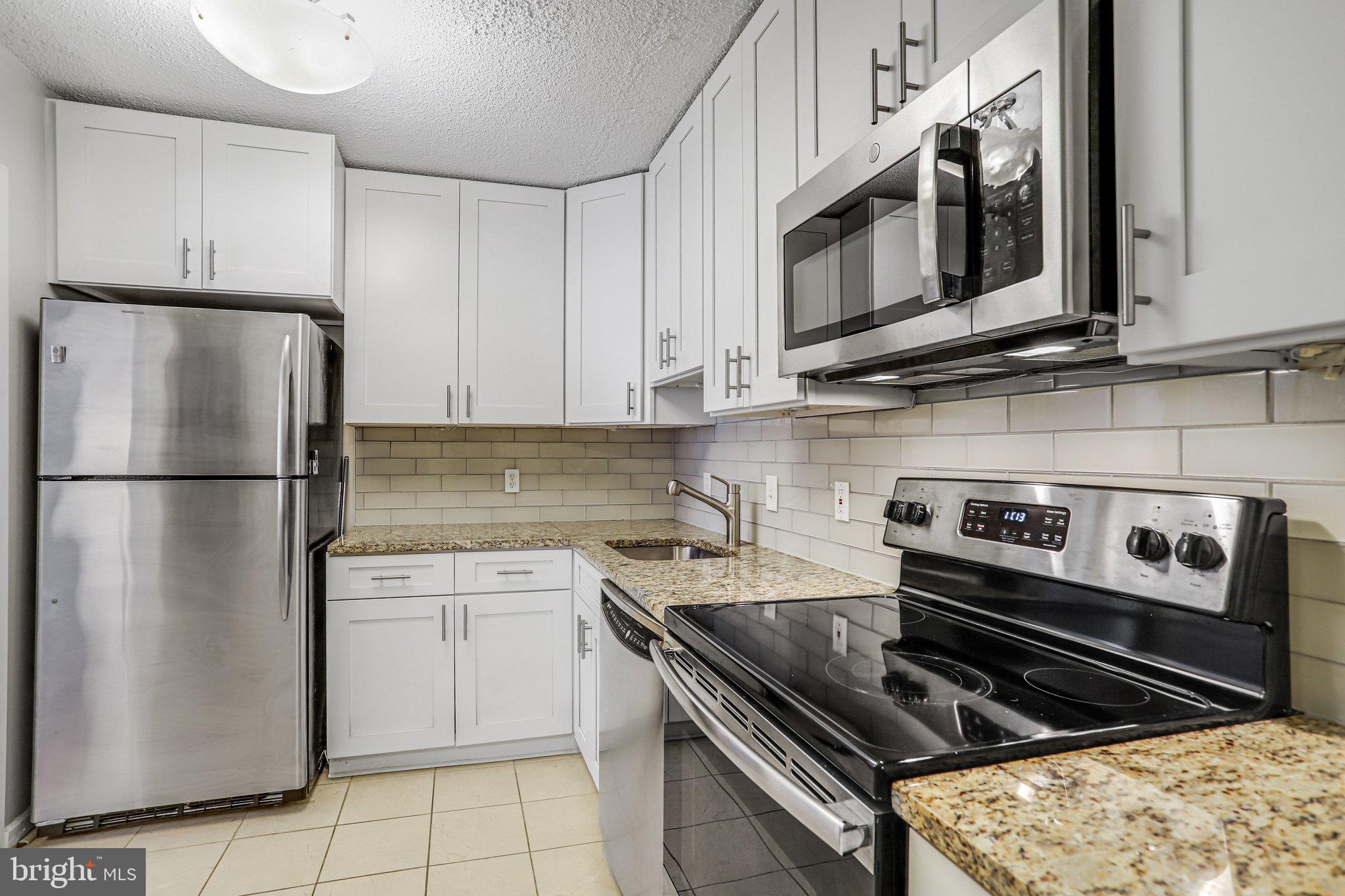 2141 P STREET NW 809