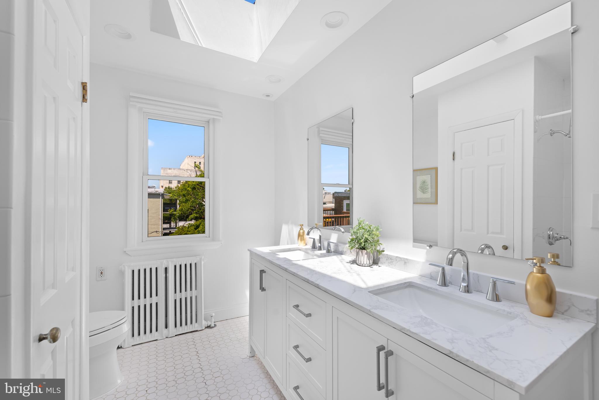 123 4TH STREET SE