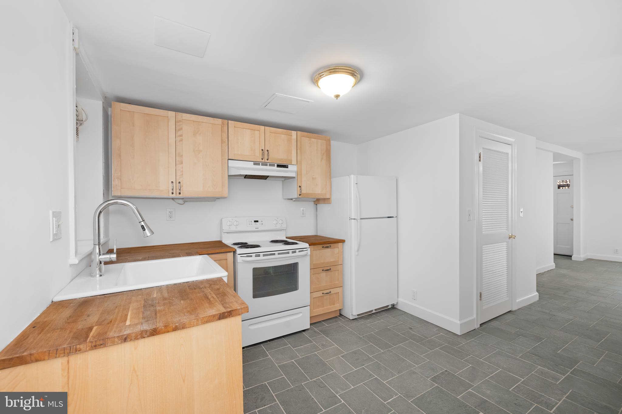 123 4TH STREET SE