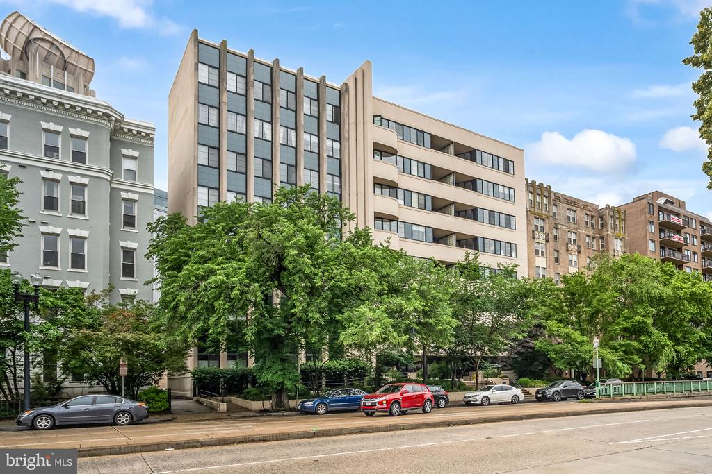 1312 MASSACHUSETTS NW 802