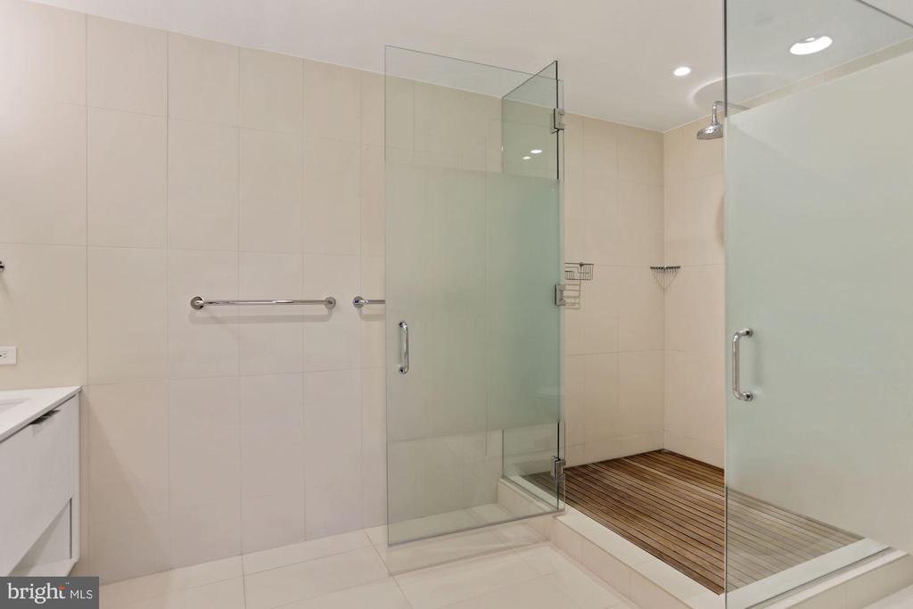 1111 24TH STREET NW 85