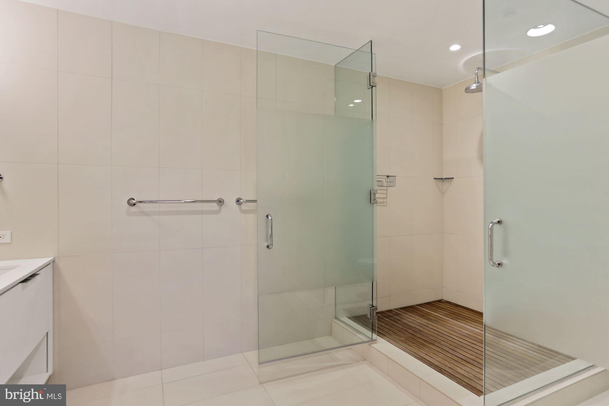 1111 24TH STREET NW 85