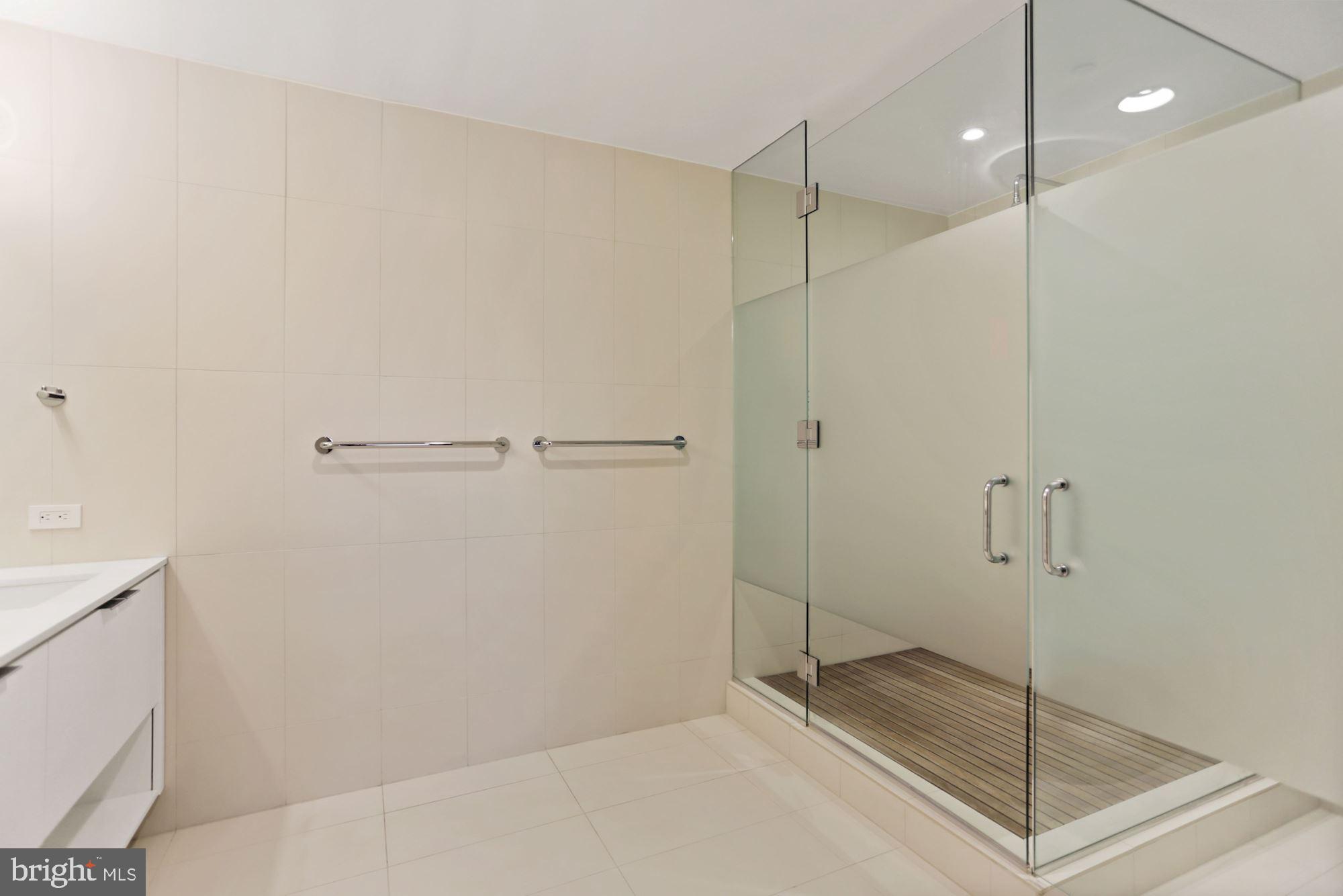 1111 24TH STREET NW 85