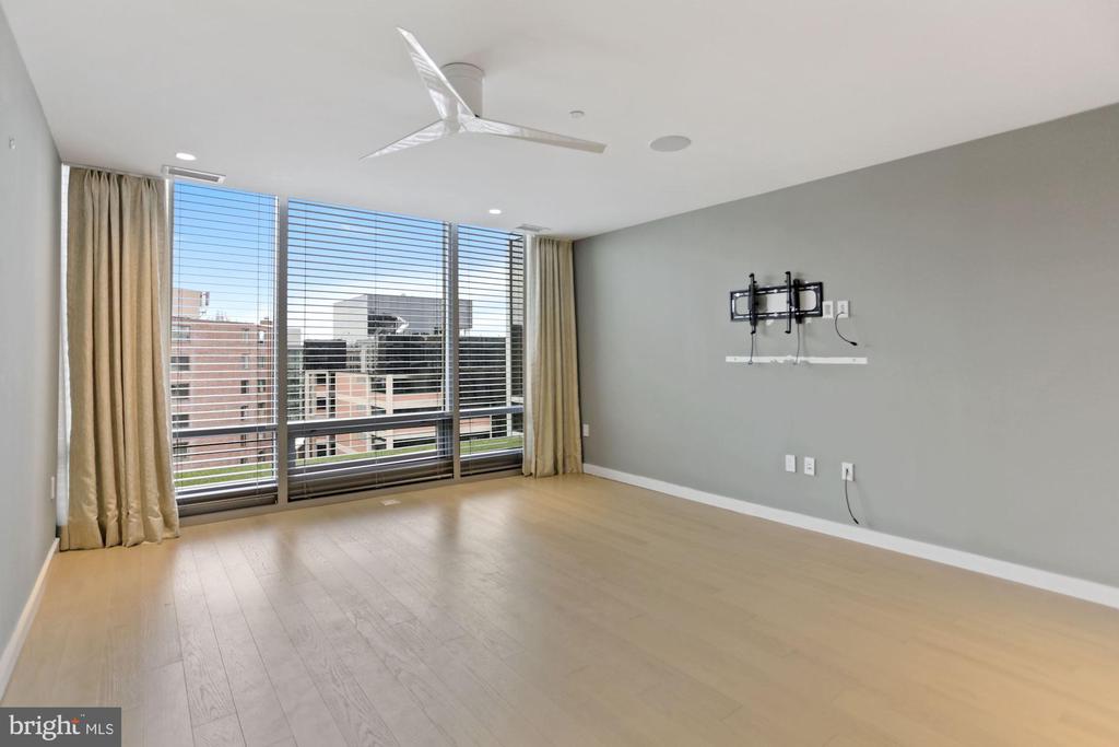 1111 24TH STREET NW 85