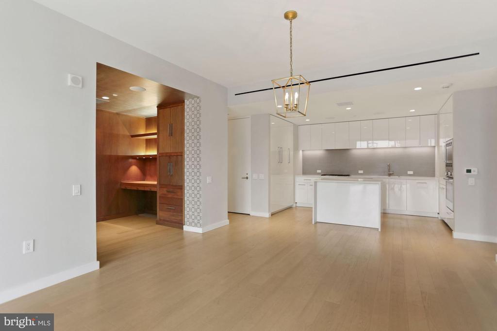 1111 24TH STREET NW 85