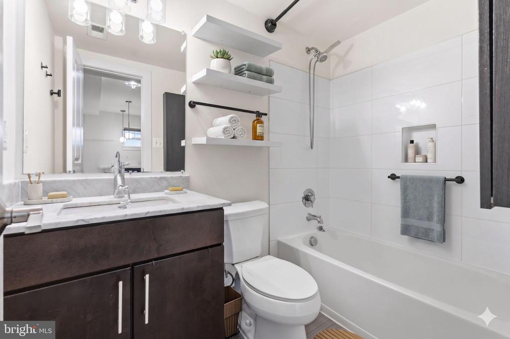 4226 7TH STREET NW 101