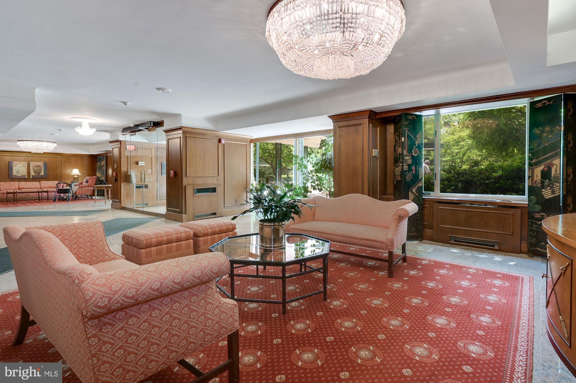 4301 MASSACHUSETTS AVENUE NW 3014