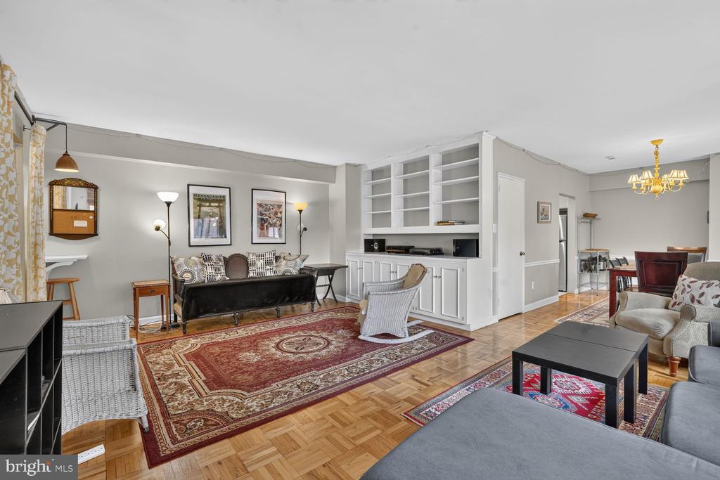 4301 MASSACHUSETTS AVENUE NW 3014