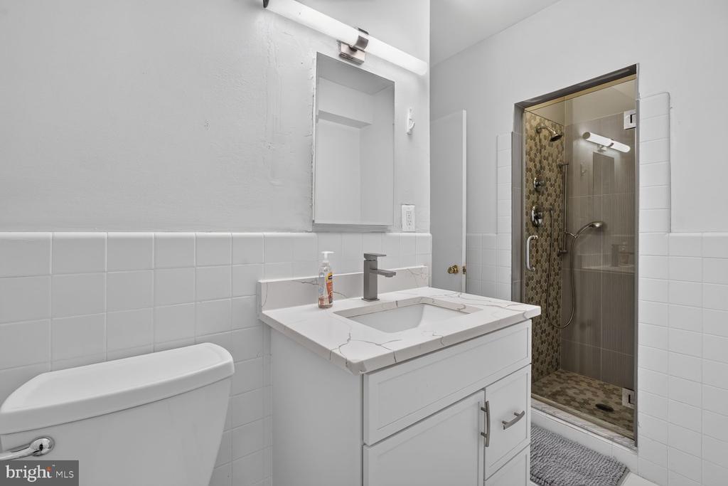 4301 MASSACHUSETTS AVENUE NW 3014
