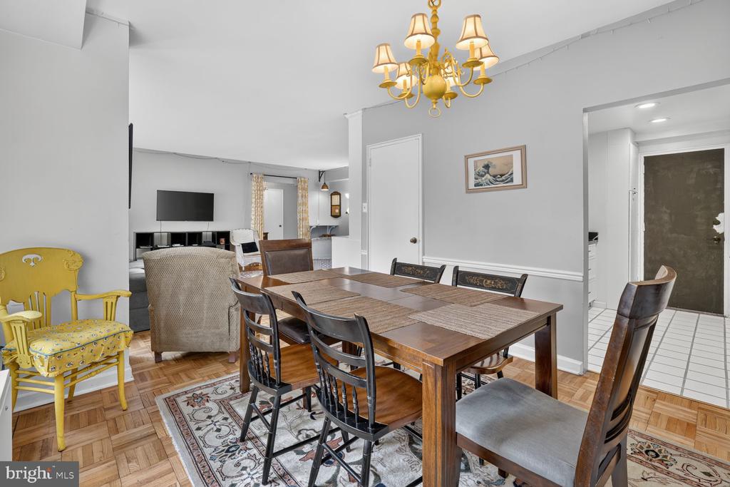 4301 MASSACHUSETTS AVENUE NW 3014