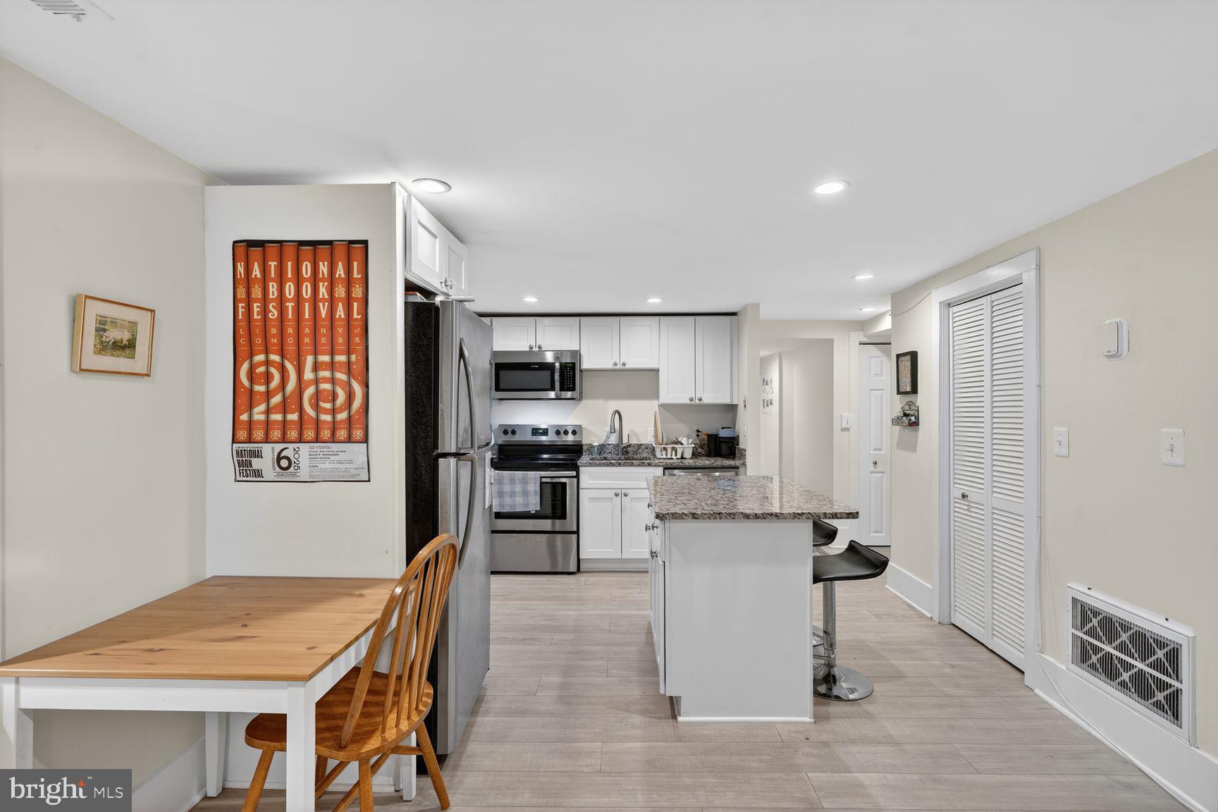 1495 NW NEWTON STREET NW B102