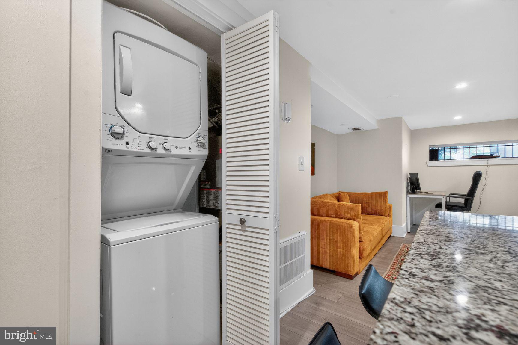 1495 NW NEWTON STREET NW B102
