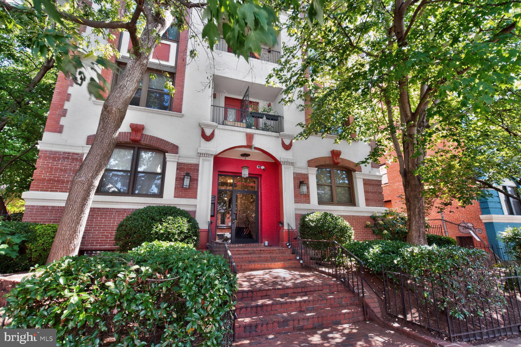 1495 NW NEWTON STREET NW B102