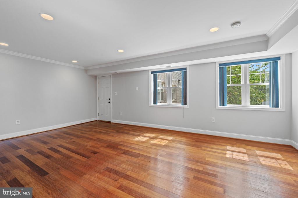 3868 9TH STREET SE Unit: 201