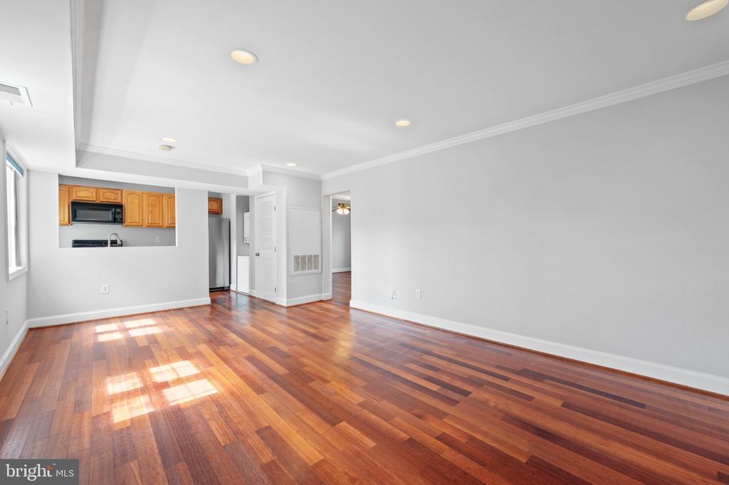 3868 9TH STREET SE Unit: 201