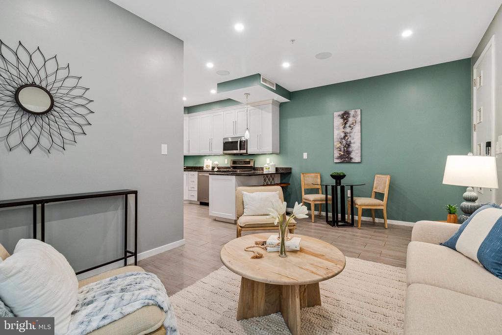 756 PARK ROAD NW Unit: 2