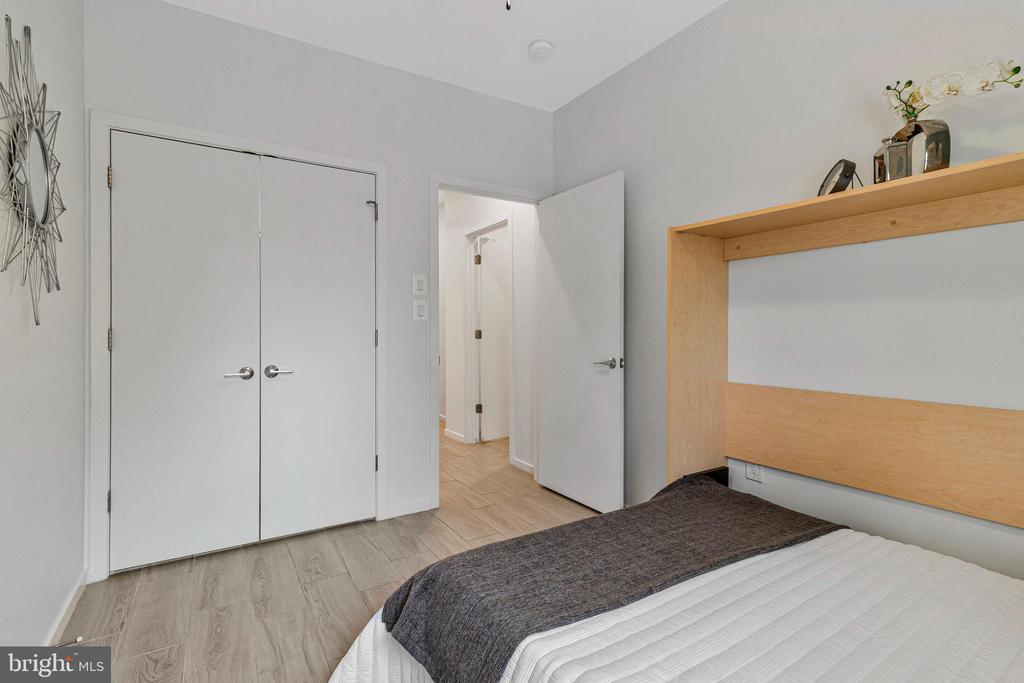 756 PARK ROAD NW Unit: 2
