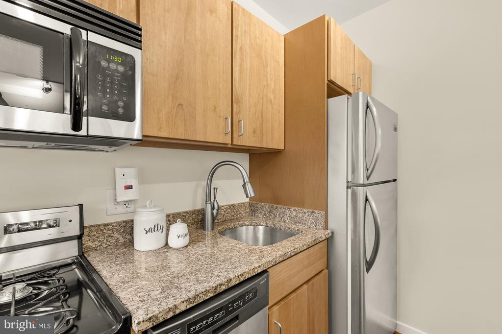 3534 10TH STREET NW Unit: 200