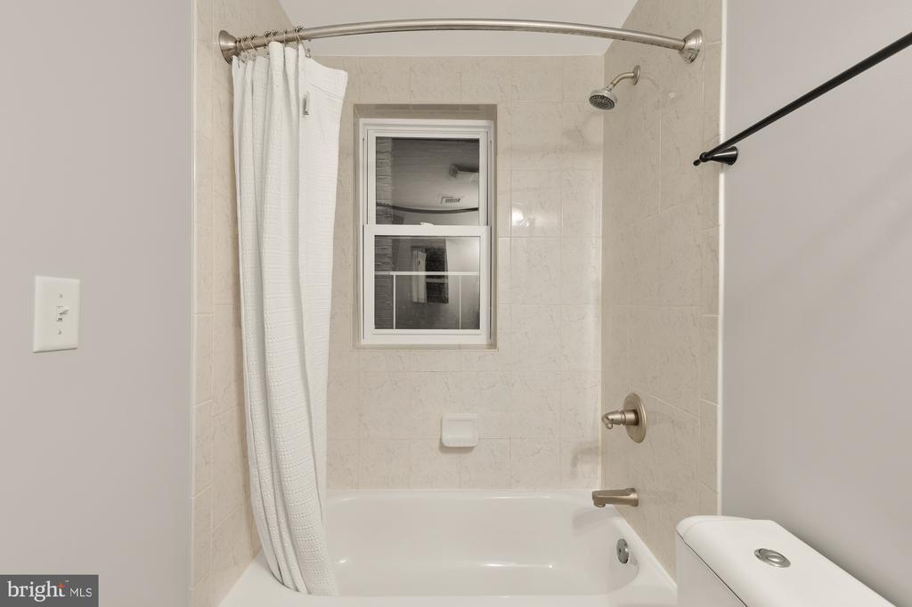 3534 10TH STREET NW Unit: 200