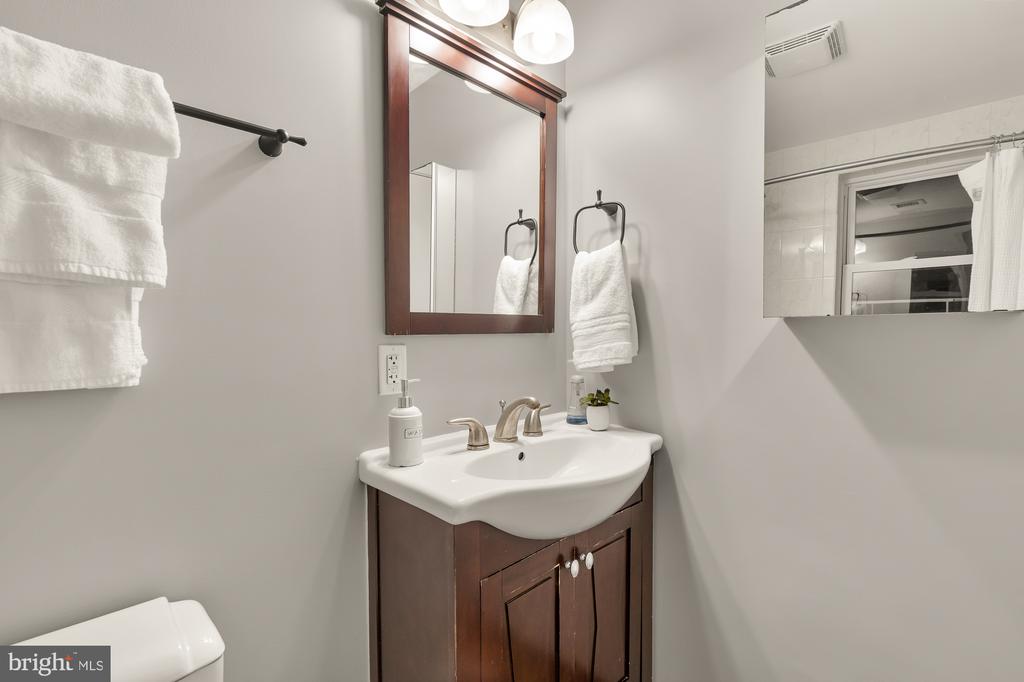 3534 10TH STREET NW Unit: 200