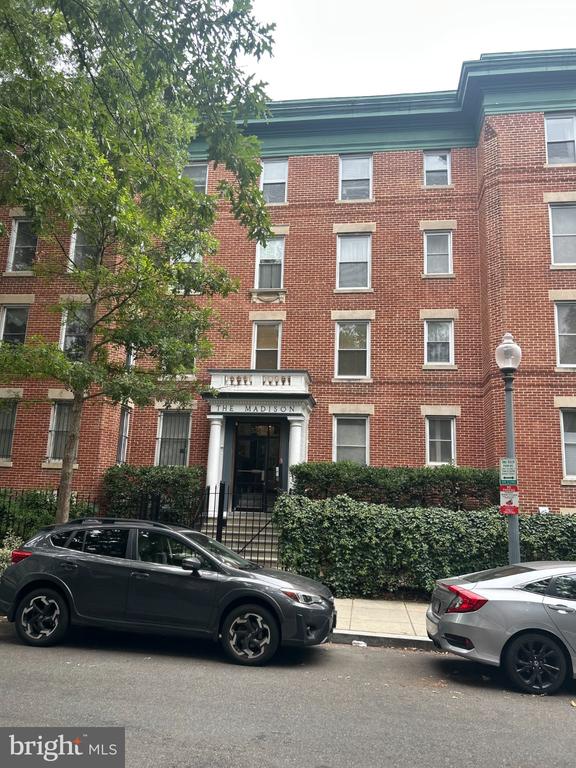 52 QUINCY PLACE NW Unit: 402