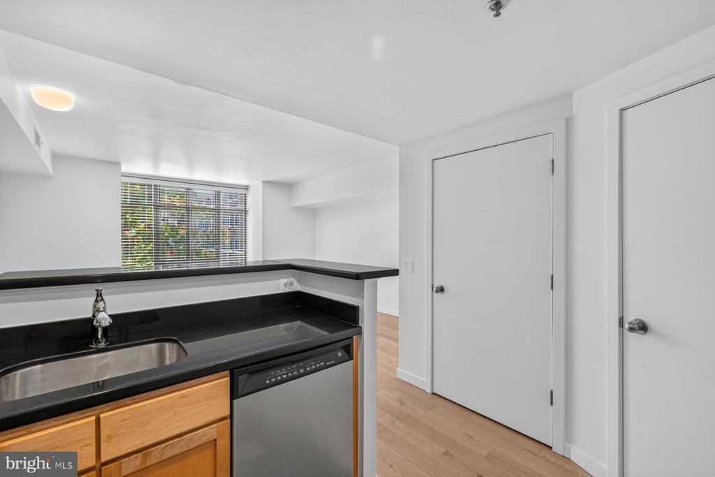 3883 CONNECTICUT AVENUE NW Unit: 206