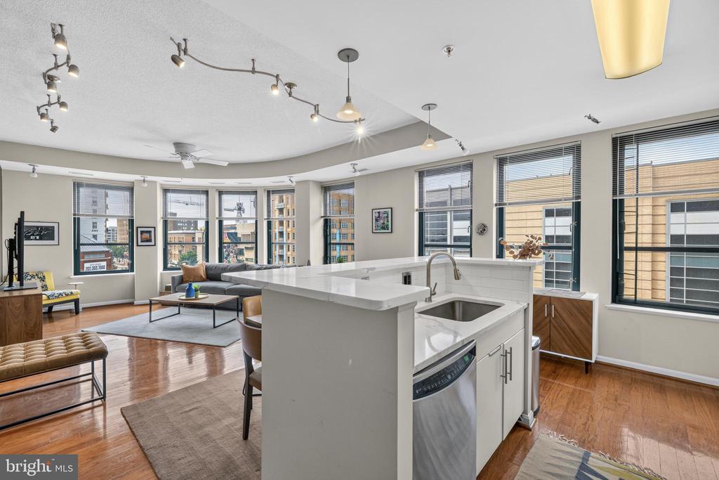 1390 KENYON STREET NW Unit: 517