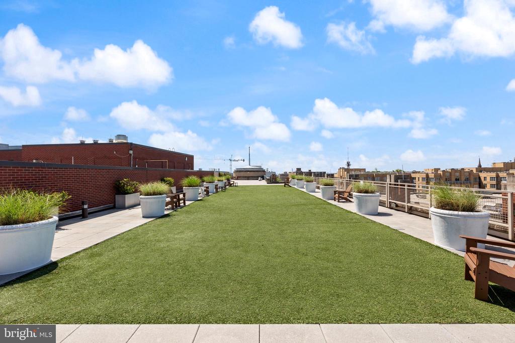 1390 KENYON STREET NW Unit: 517