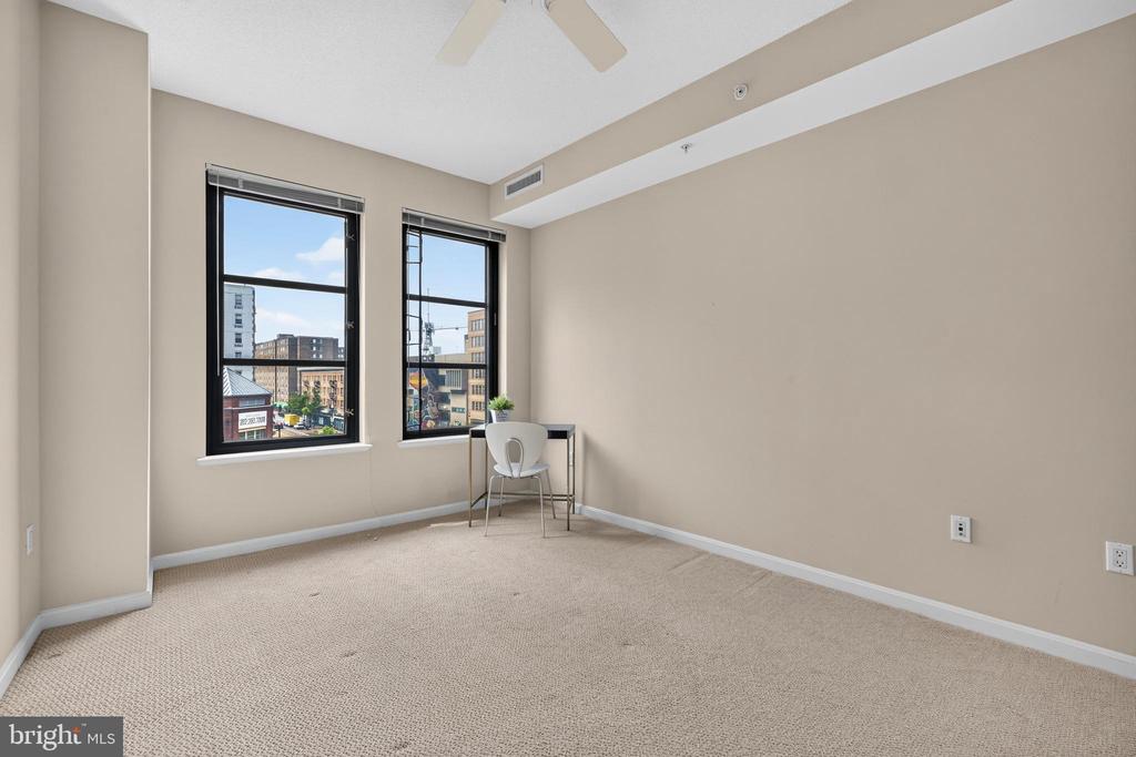 1390 KENYON STREET NW Unit: 517