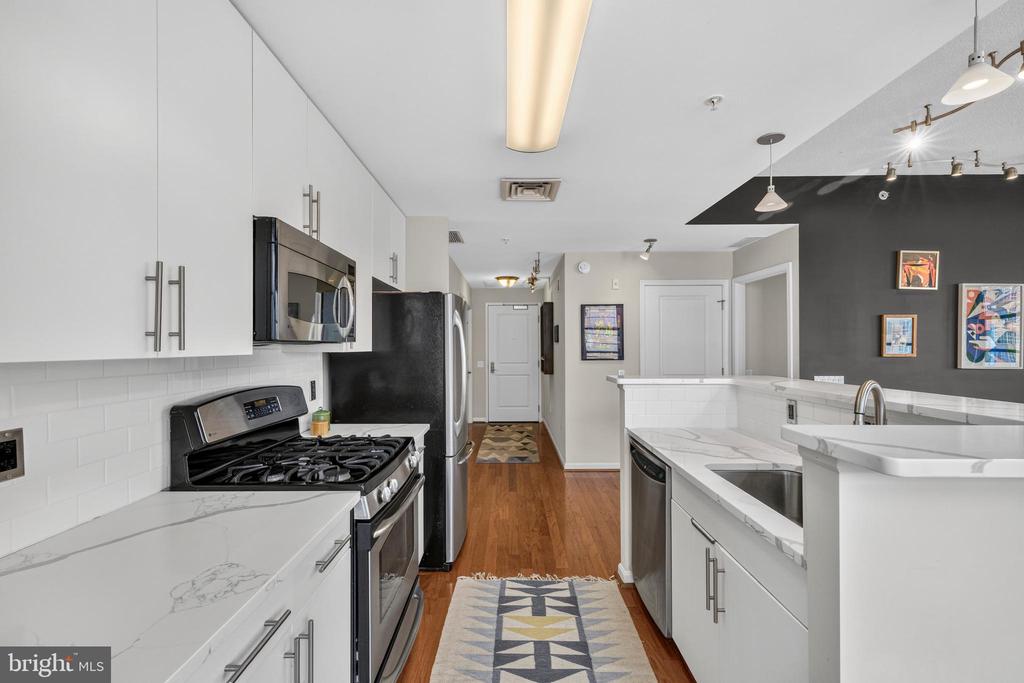 1390 KENYON STREET NW Unit: 517
