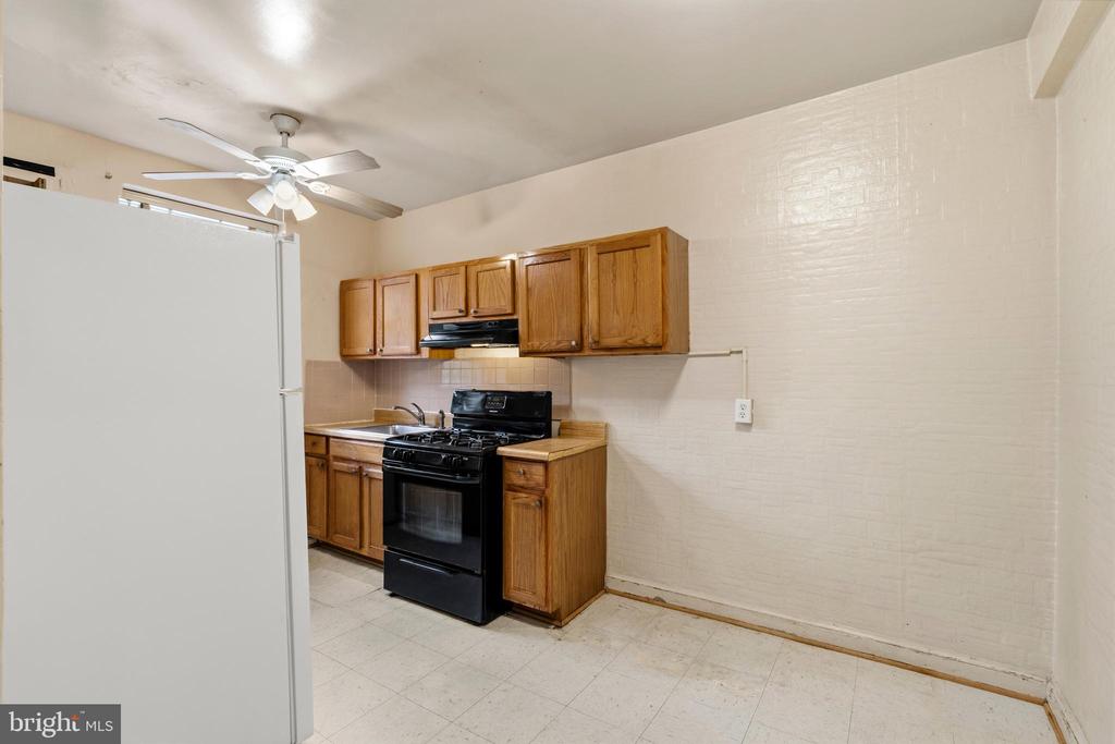1446 TUCKERMAN STREET NW Unit: 105