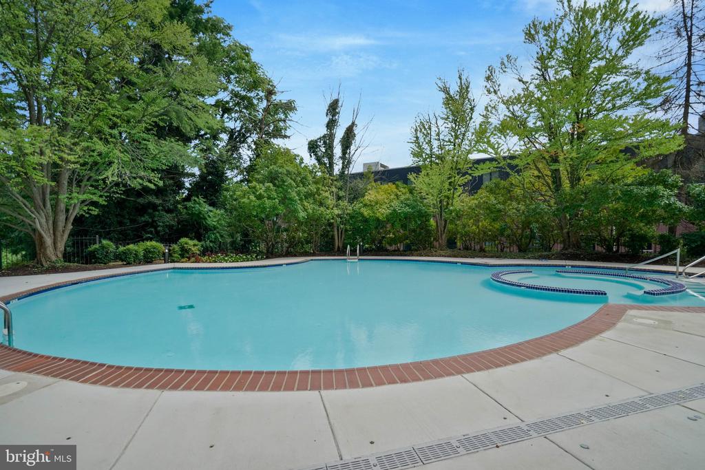2111 WISCONSIN AVENUE NW Unit: 108