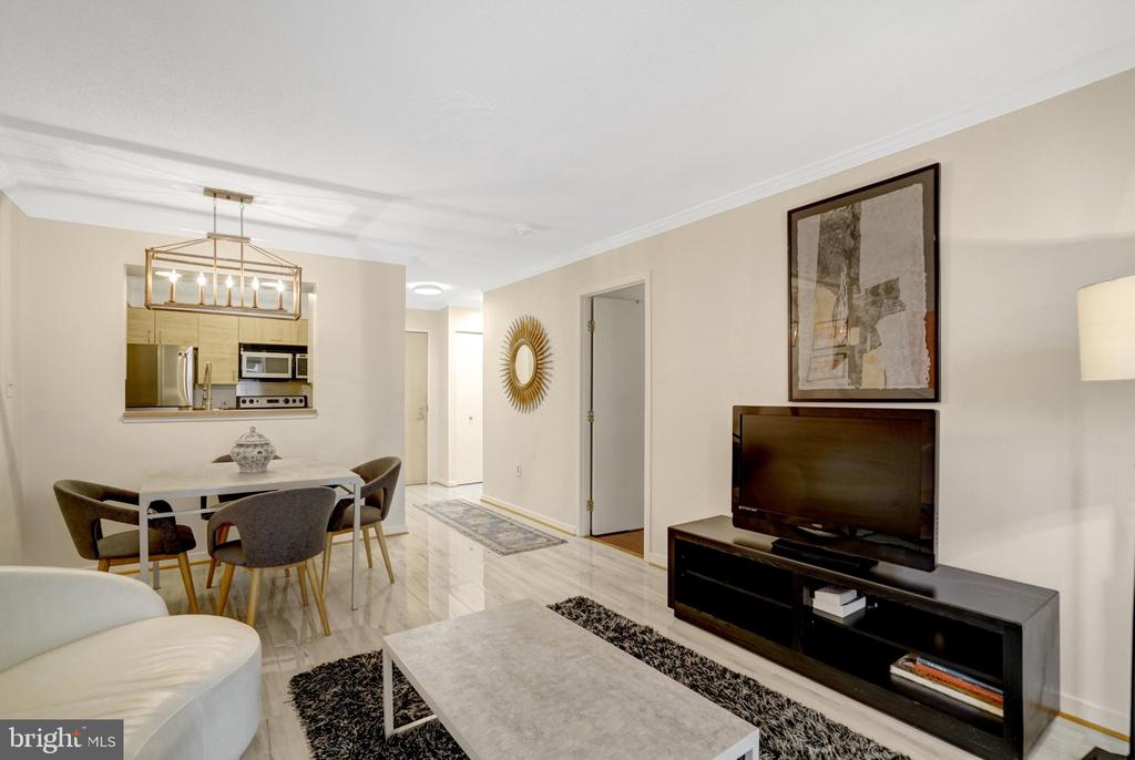 2111 WISCONSIN AVENUE NW Unit: 108