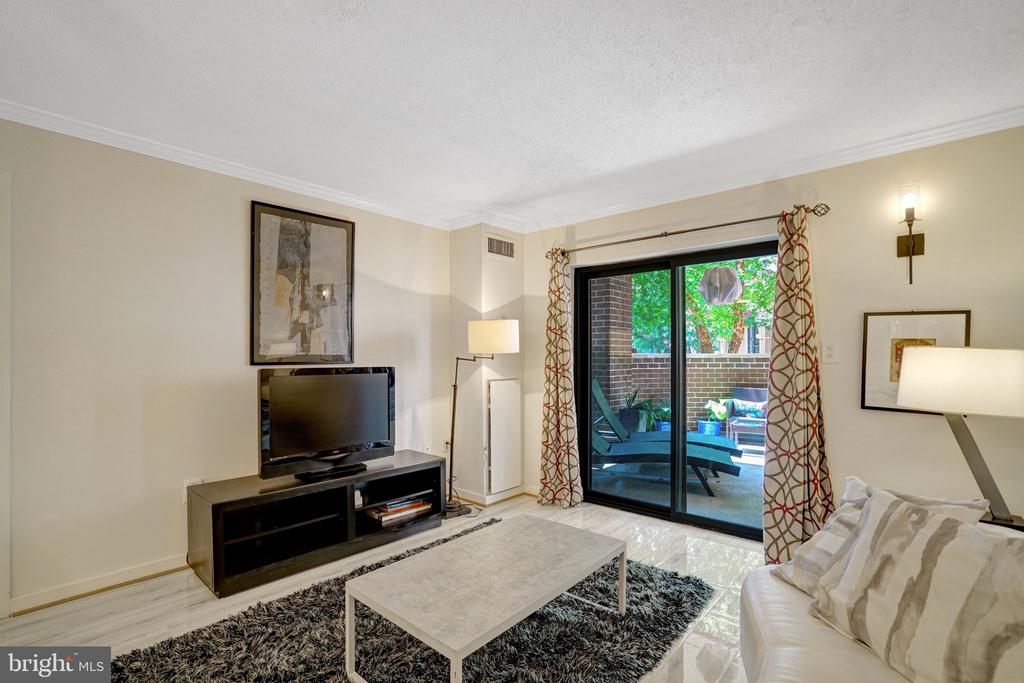 2111 WISCONSIN AVENUE NW Unit: 108