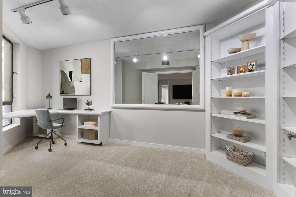 1099 22ND STREET NW Unit: 104