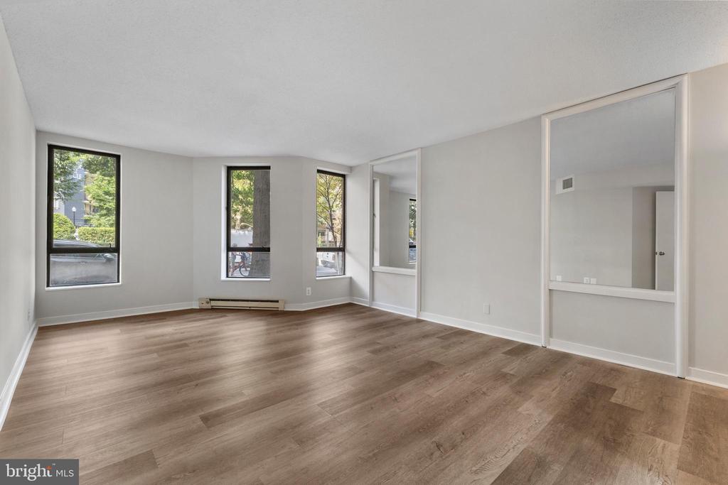 1099 22ND STREET NW Unit: 104