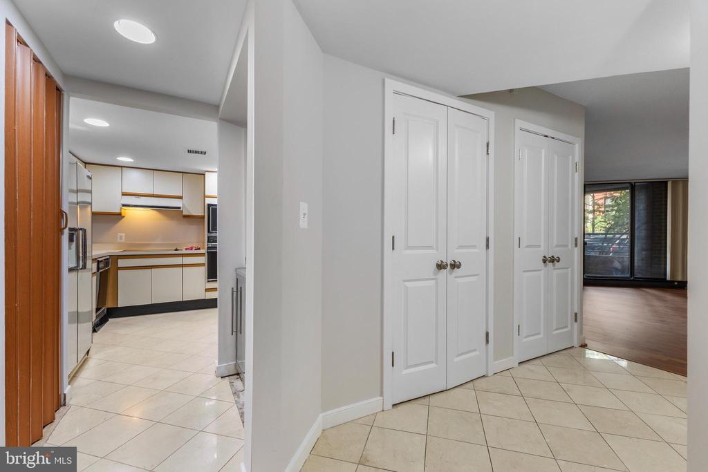 1099 22ND STREET NW Unit: 104