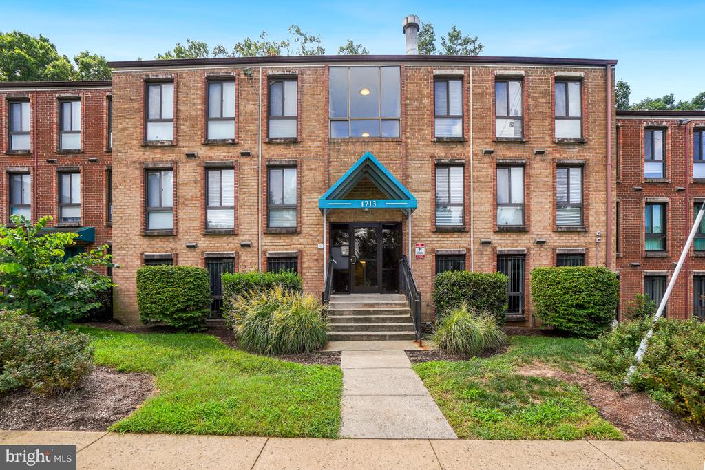 1713 GAINESVILLE STREET SE Unit: 101