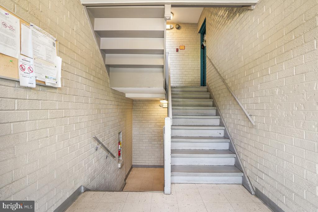 1713 GAINESVILLE STREET SE Unit: 101