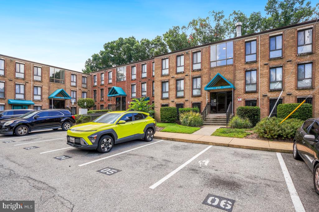 1713 GAINESVILLE STREET SE Unit: 101