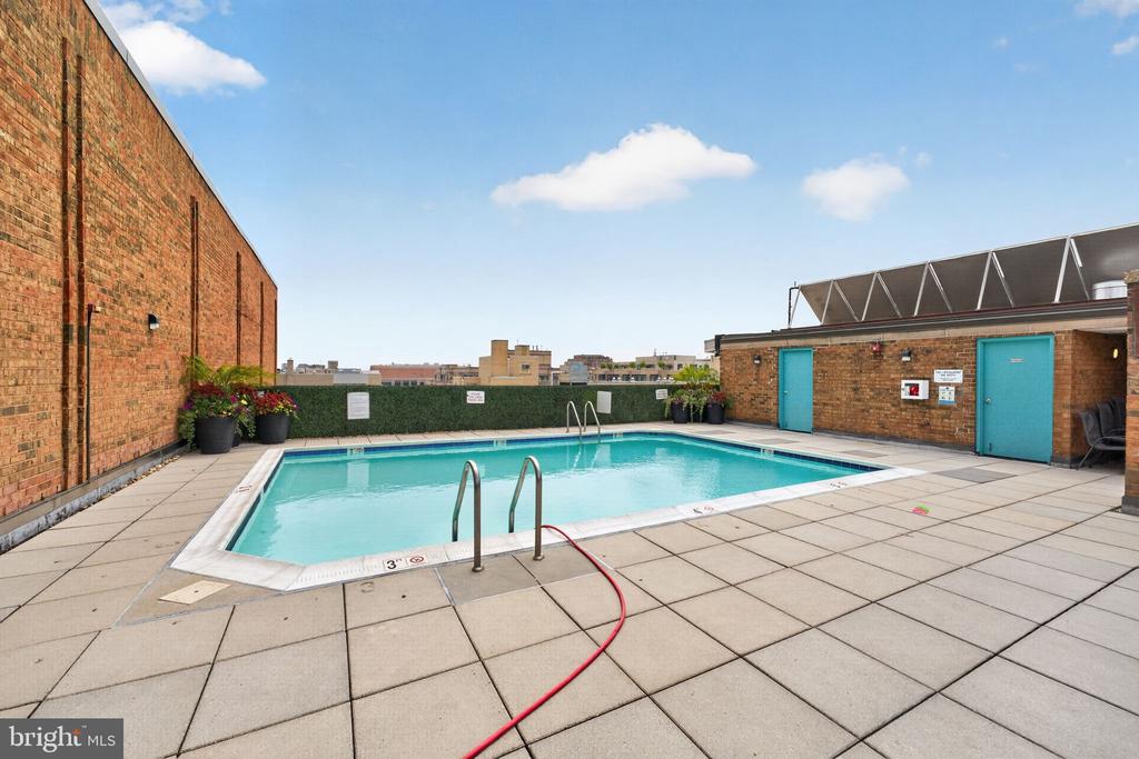 1718 P STREET NW Unit: T9