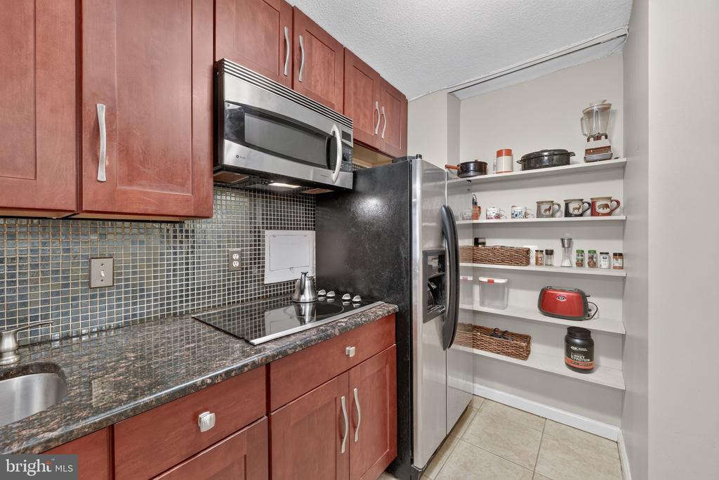 1718 P STREET NW Unit: T9