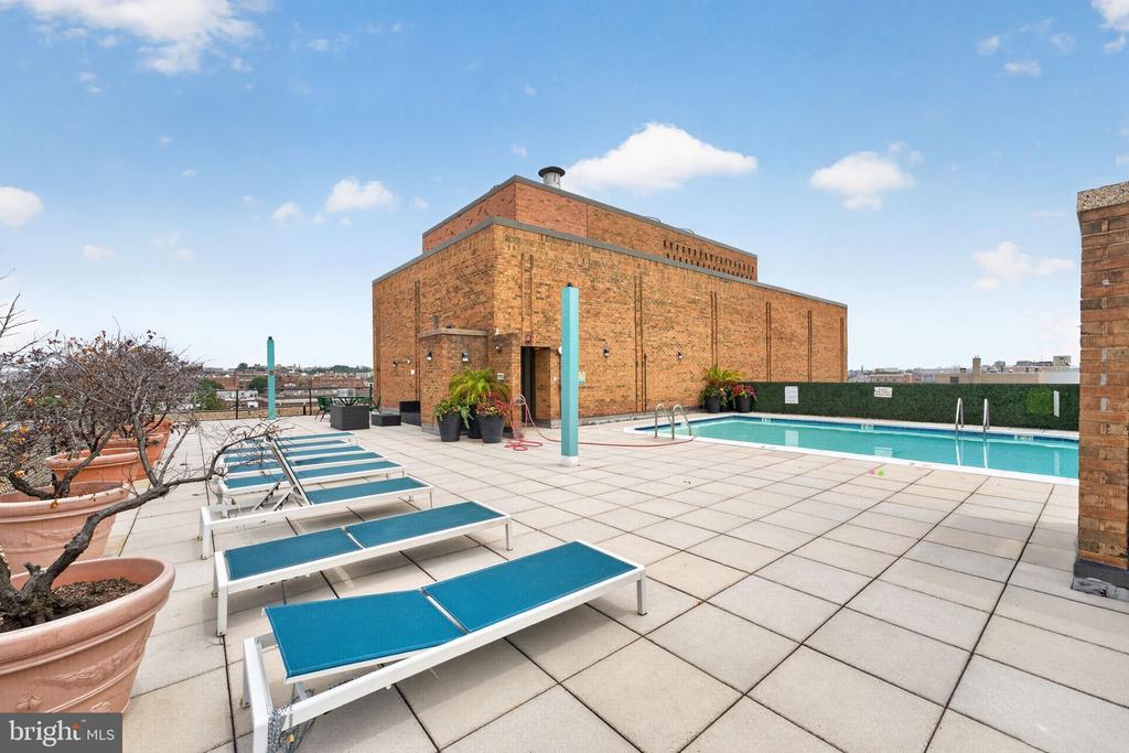 1718 P STREET NW Unit: T9