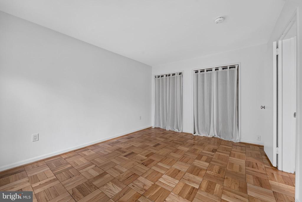 4114 DAVIS PLACE NW Unit: 213