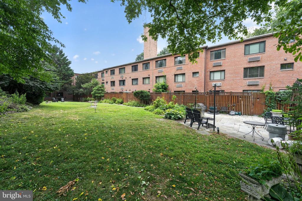 4114 DAVIS PLACE NW Unit: 213