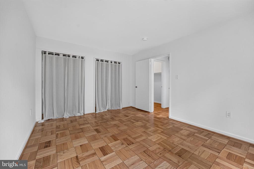 4114 DAVIS PLACE NW Unit: 213